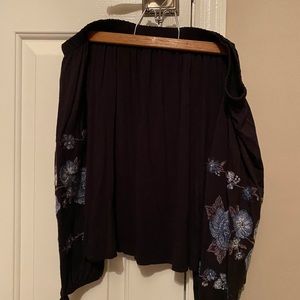 OFF THE SHOULDER FLORAL TOP